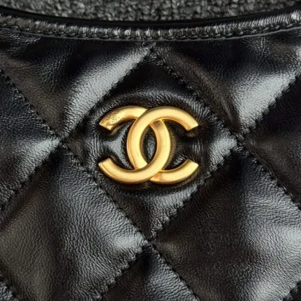 CHANEL 24a Hobo Small - Image 4