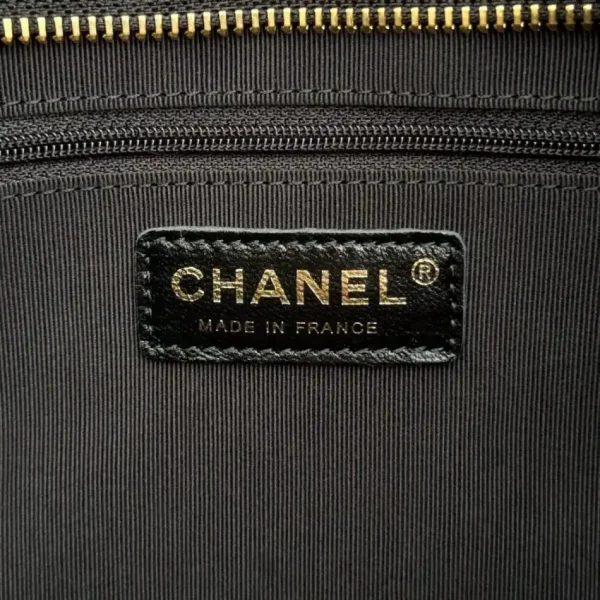 CHANEL 24a Hobo Large Black - Image 7