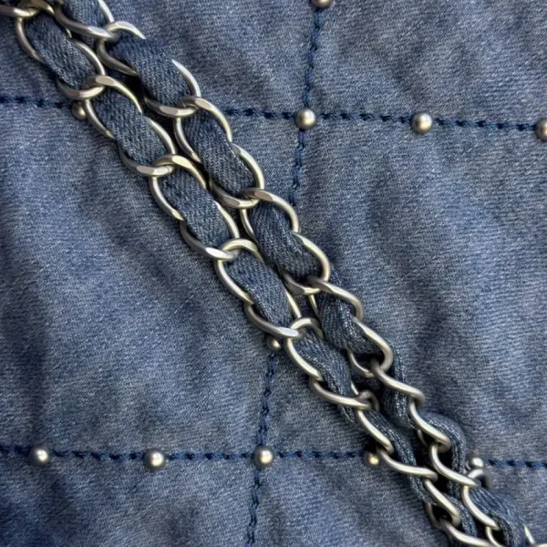 CHANEL 22 Medium Handbag Denim - Image 6