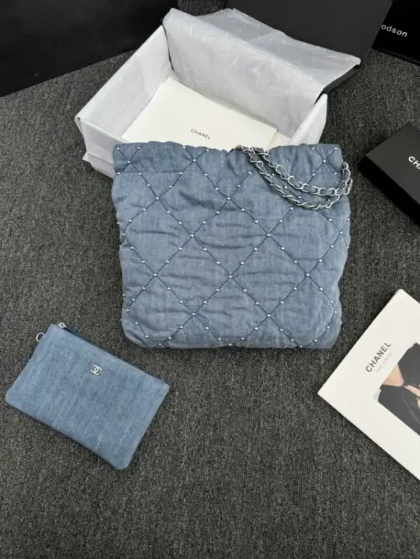 CHANEL 22 Small Handbag  Denim - Image 2