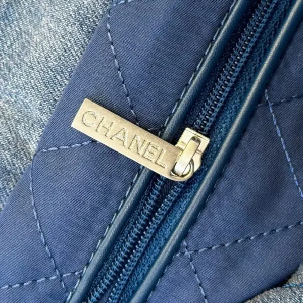 CHANEL 22 Small Handbag  Denim - Image 7