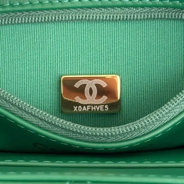 CHANEL 23k Kelly Green - Image 7