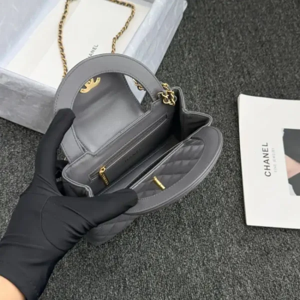 CHANEL 23k Kelly Grey - Image 4