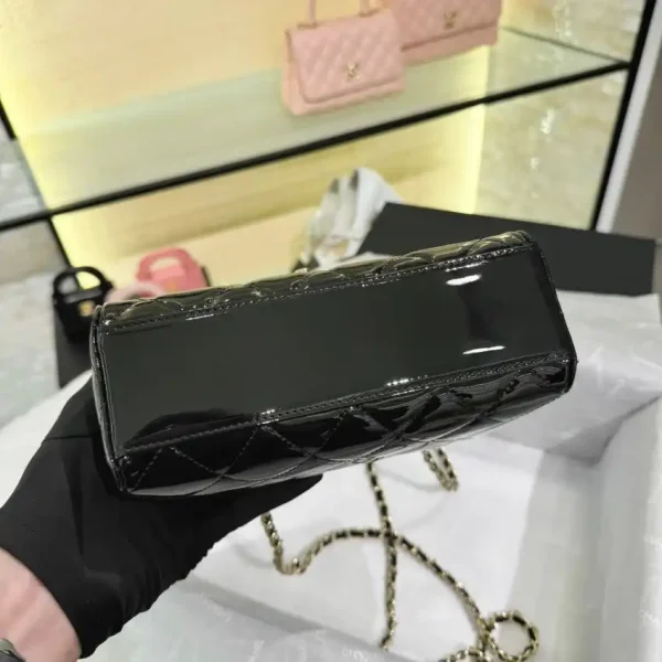 CHANEL 23 Patent Box Bag - Image 4