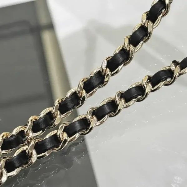 CHANEL 23 Patent Box Bag - Image 10