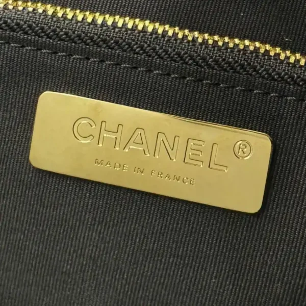 CHANEL 31Bag Large Black - Image 8