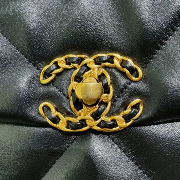 CHANEL 24c Half Moon Bag - Image 9