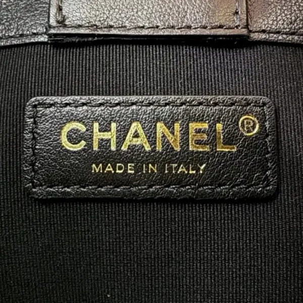 CHANEL 24s Hobo Black - Image 6