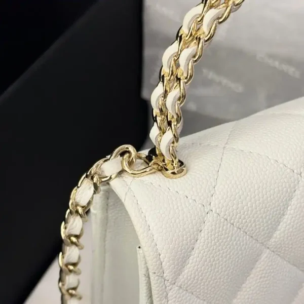 CHANEL 23P Kelly Handle White - Image 3