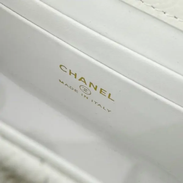CHANEL 23P Kelly Handle White - Image 8