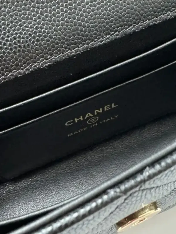 CHANEL 23P Kelly Handle - Image 5