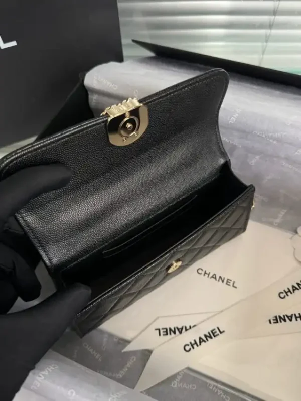 CHANEL 23P Kelly Handle - Image 6