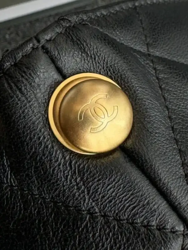 CHANEL 24p Hobo Underarm Bag - Image 2