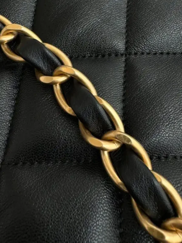 CHANEL 24p Hobo Underarm Bag - Image 6