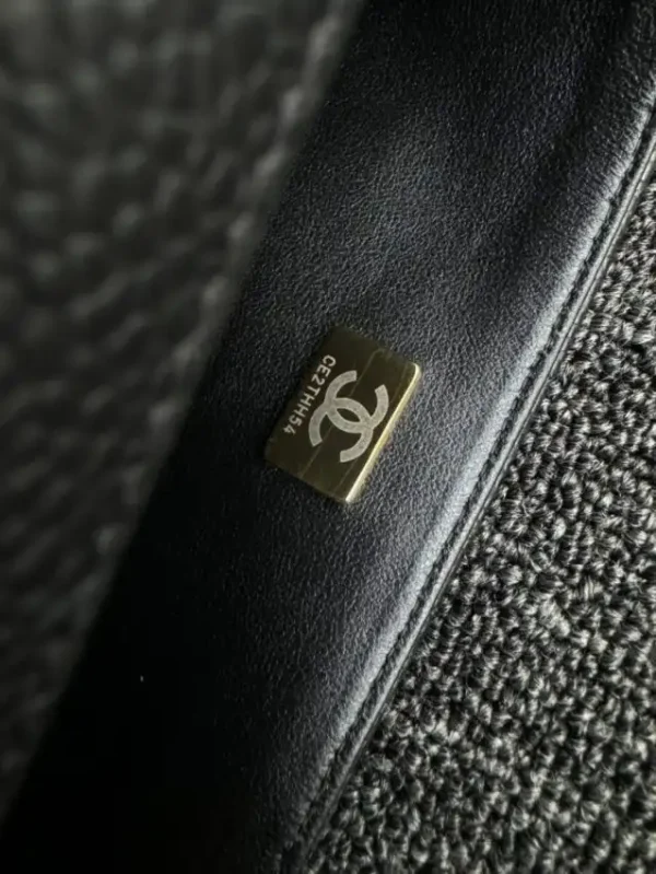 CHANEL Classic Flap 20cm Black Caviar - Image 9