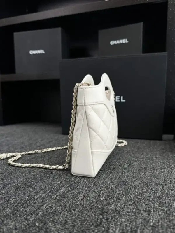 CHANEL 24s Mini Horizontal White - Image 3