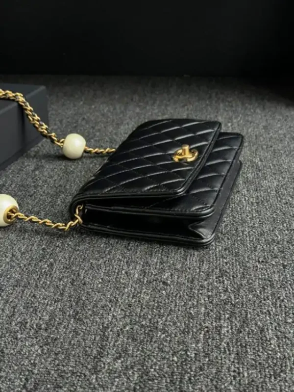 CHANEL 24s Double Pearl Woc Black - Image 4