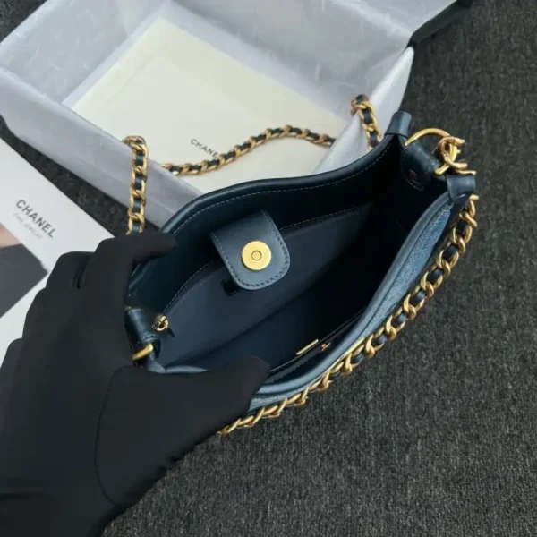 CHANEL 23S Hobo Denim - Image 2