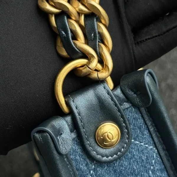 CHANEL 23S Hobo Denim - Image 9