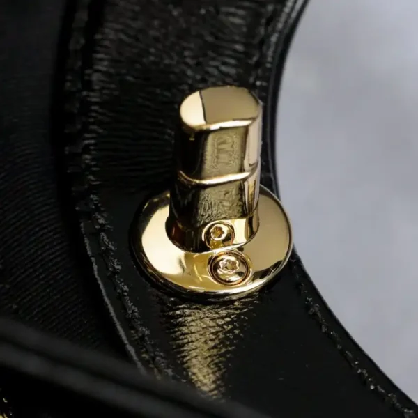 CHANEL 24s  Horizontal Small Black - Image 3