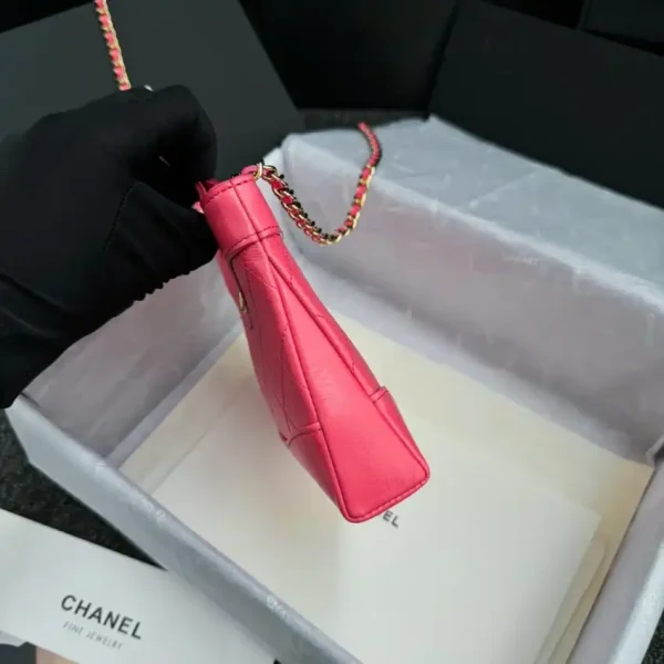 CHANEL 24s Mini Horizontal Rose Red - Image 3