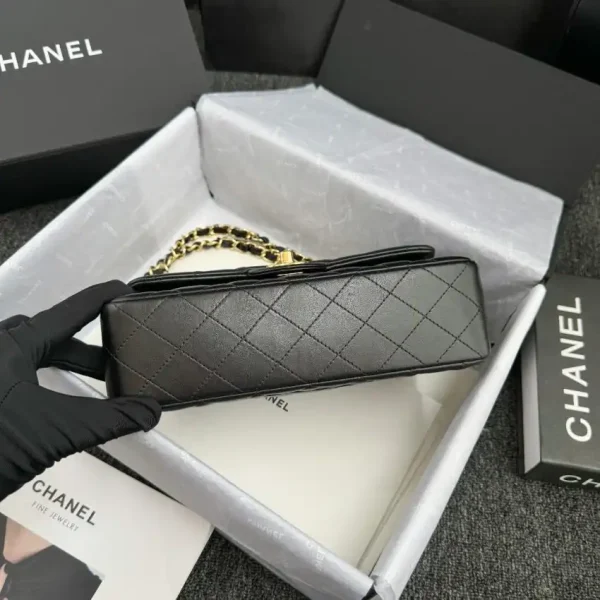CHANEL Classic Flap 23cm Black - Image 3
