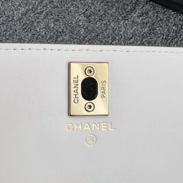 CHANEL 24s Pearl Handle White - Image 9