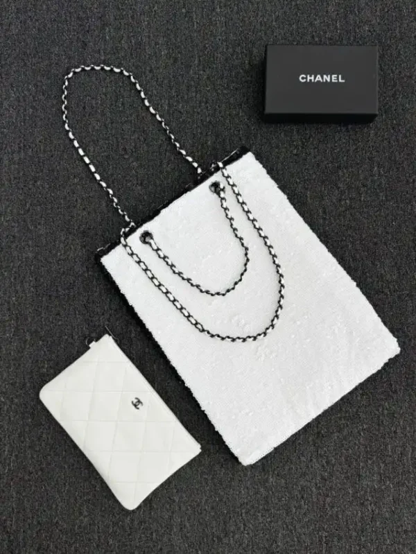 CHANEL Sequin Shoulder Bag White - Image 2
