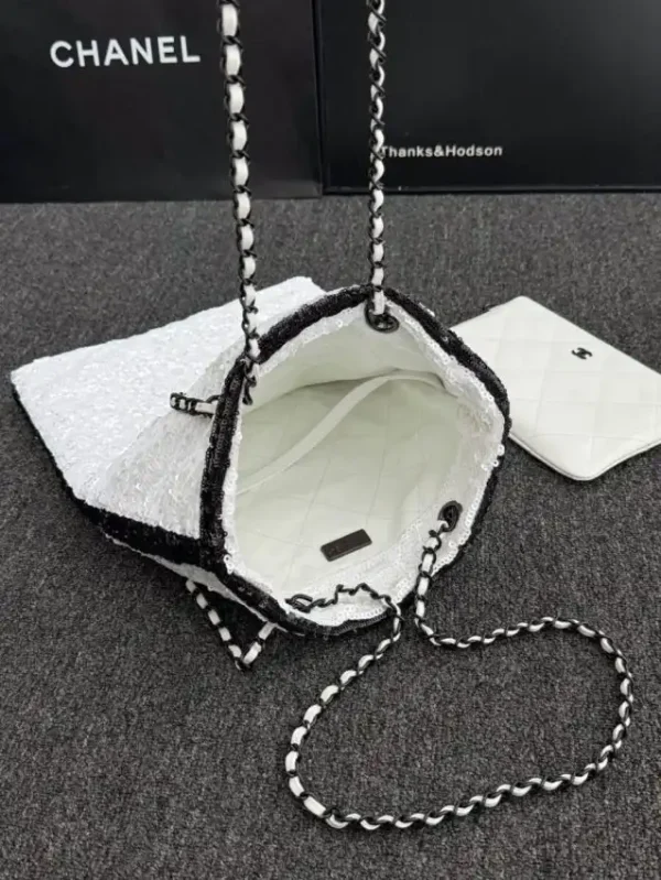 CHANEL Sequin Shoulder Bag White - Image 3