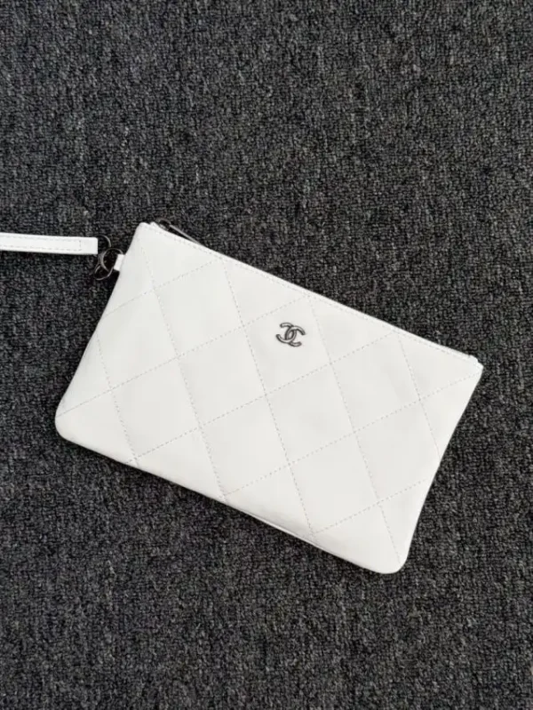 CHANEL Sequin Shoulder Bag White - Image 6