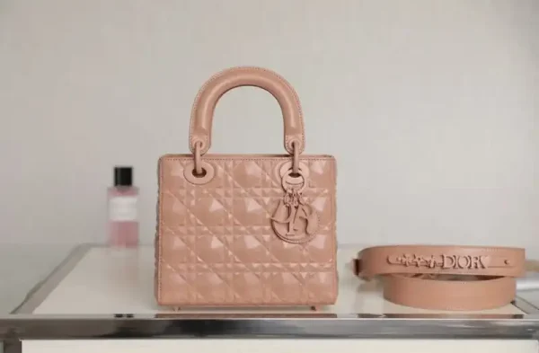 Lady Dior Ultramatte  Apricode Grid ABC