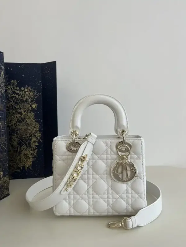 Dior Lady Dior White ABC