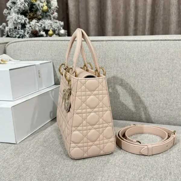 Lady Dior Medium Powder Pink - Image 9