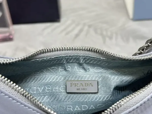 Prada  Re-Edition Nylon 2005 Blue - Image 4