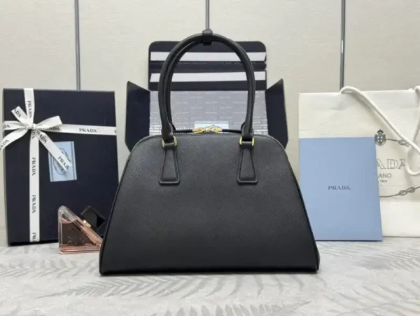 Prada  Large Saffiano Black - Image 3