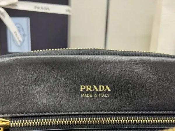 Prada  Large Saffiano Black - Image 7