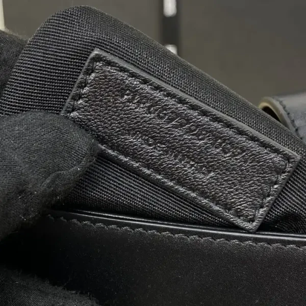 YSL LE 5 A 7 Hobo Black - Image 4