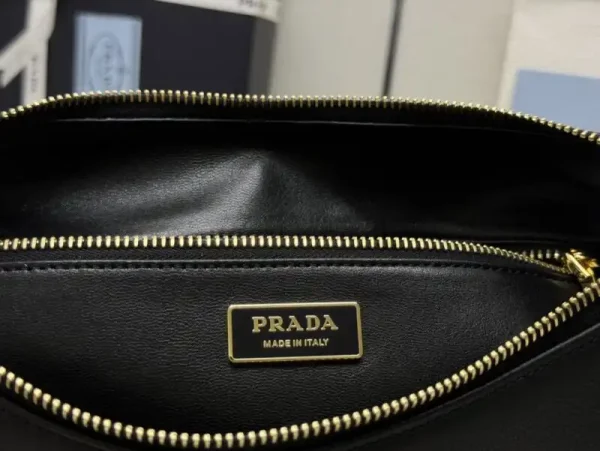 Prada  Prada Aimée Large Black - Image 9