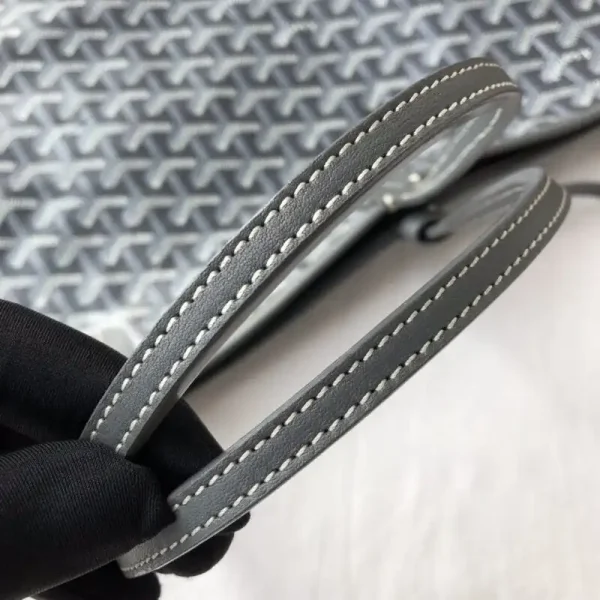 Goyard Anjou PM Grey - Image 5