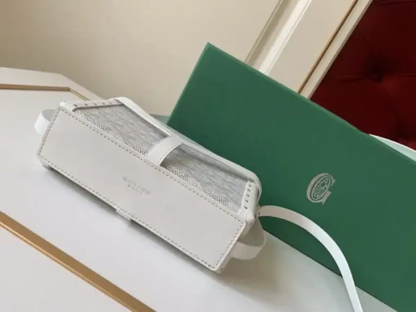 Goyard Minaudière Trunk Bag White - Image 6