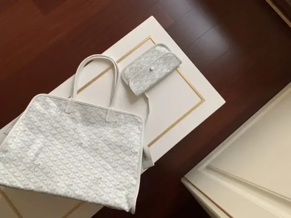 Goyard Hardy White - Image 8