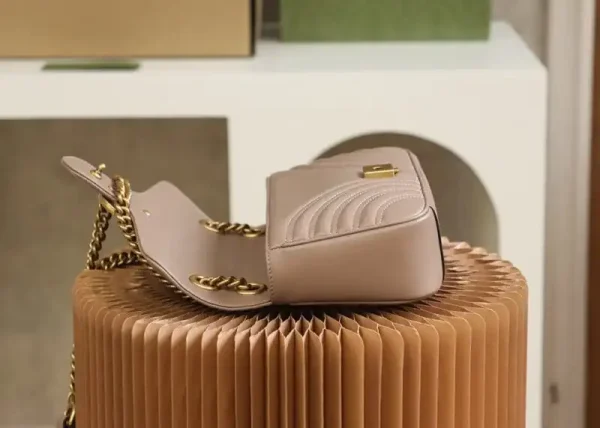 Gucci GG Marmont  Medium Nude - Image 5