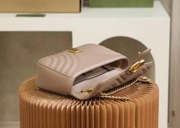 Gucci GG Marmont  Medium Nude - Image 7