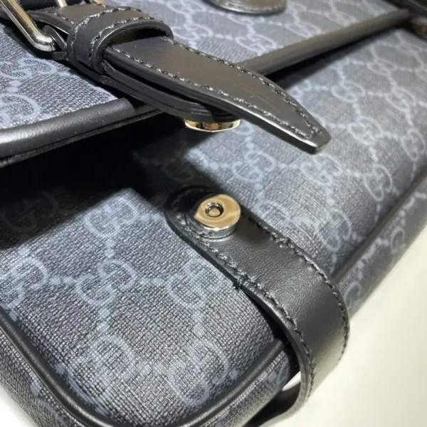 Gucci   GG Supreme Shoulder Bag Black - Image 5