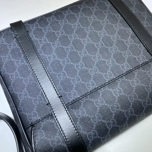 Gucci   GG Supreme Shoulder Bag Black - Image 9
