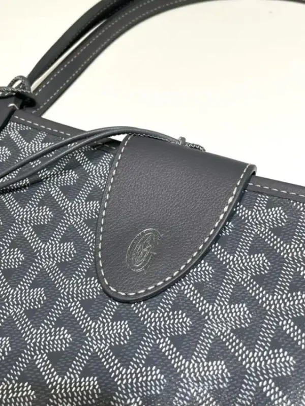 Goyard Saint Louis Grey - Image 3