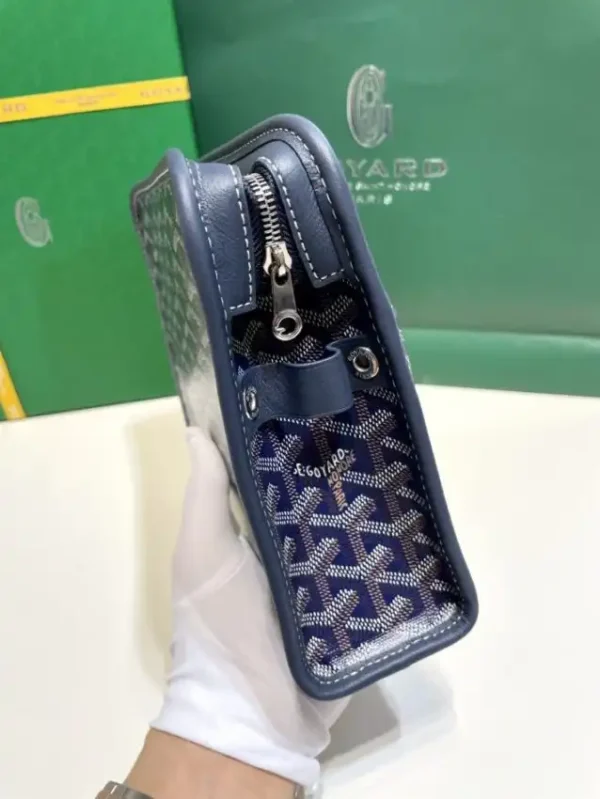 Goyard Jouvence Toiletry Bag Dark Blue - Image 3