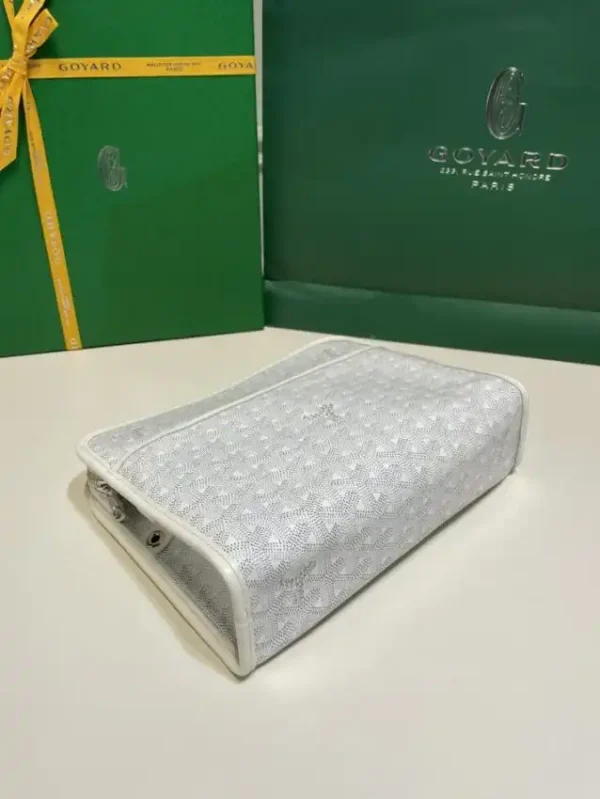 Goyard Jouvence Toiletry Bag White - Image 6