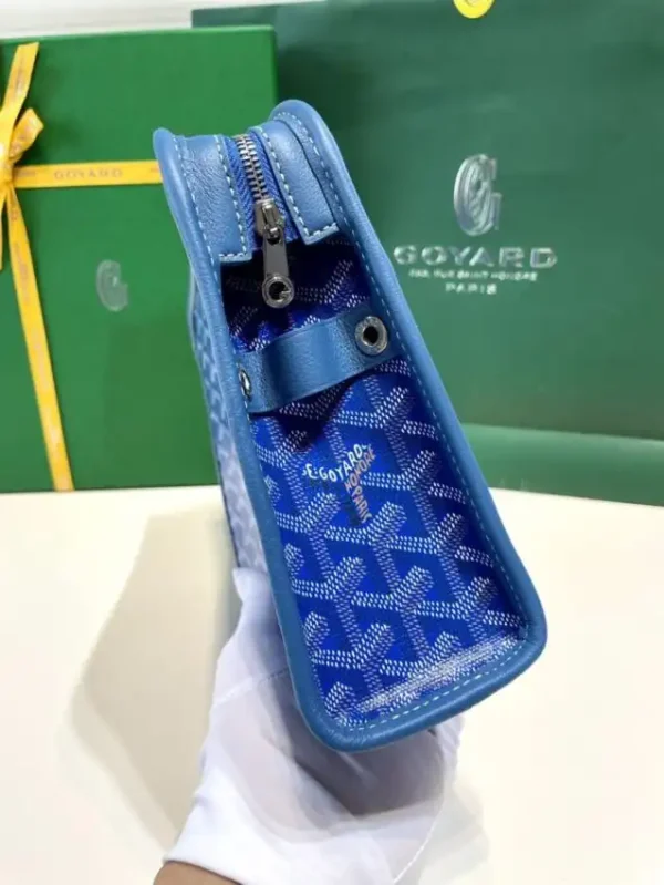 Goyard Jouvence Toiletry Bag Blue - Image 3