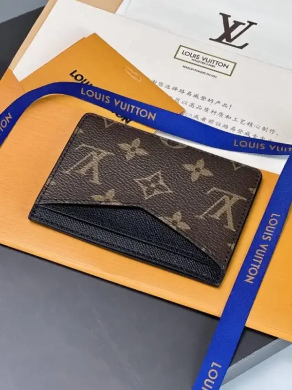 Louis Vuitton Card Holder Brown - Image 7